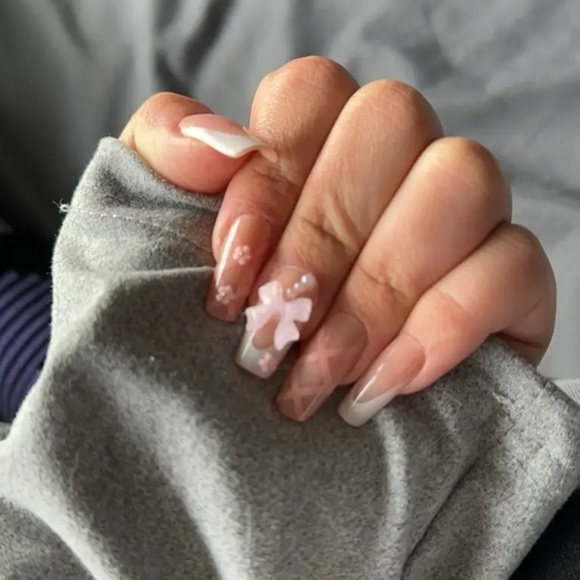 Elegant Pink & White Press On Nail Art 3D Bows Ballet French Tip Reusable NWT - Picture 3 of 11
